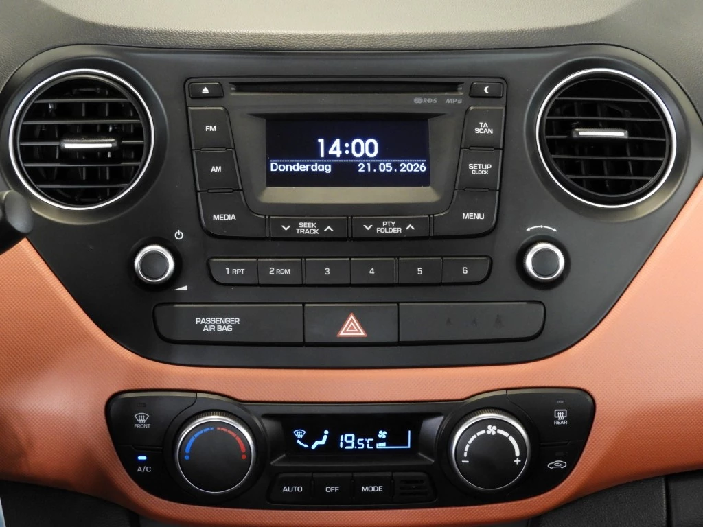 Hoofdafbeelding Hyundai i10
