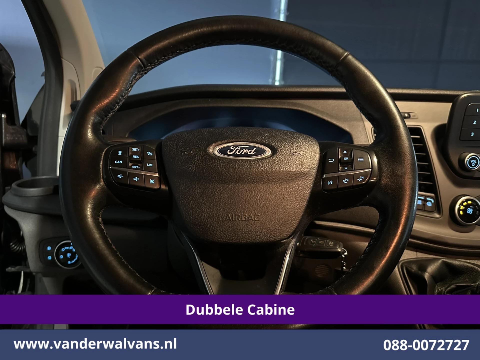 Hoofdafbeelding Ford Transit Custom