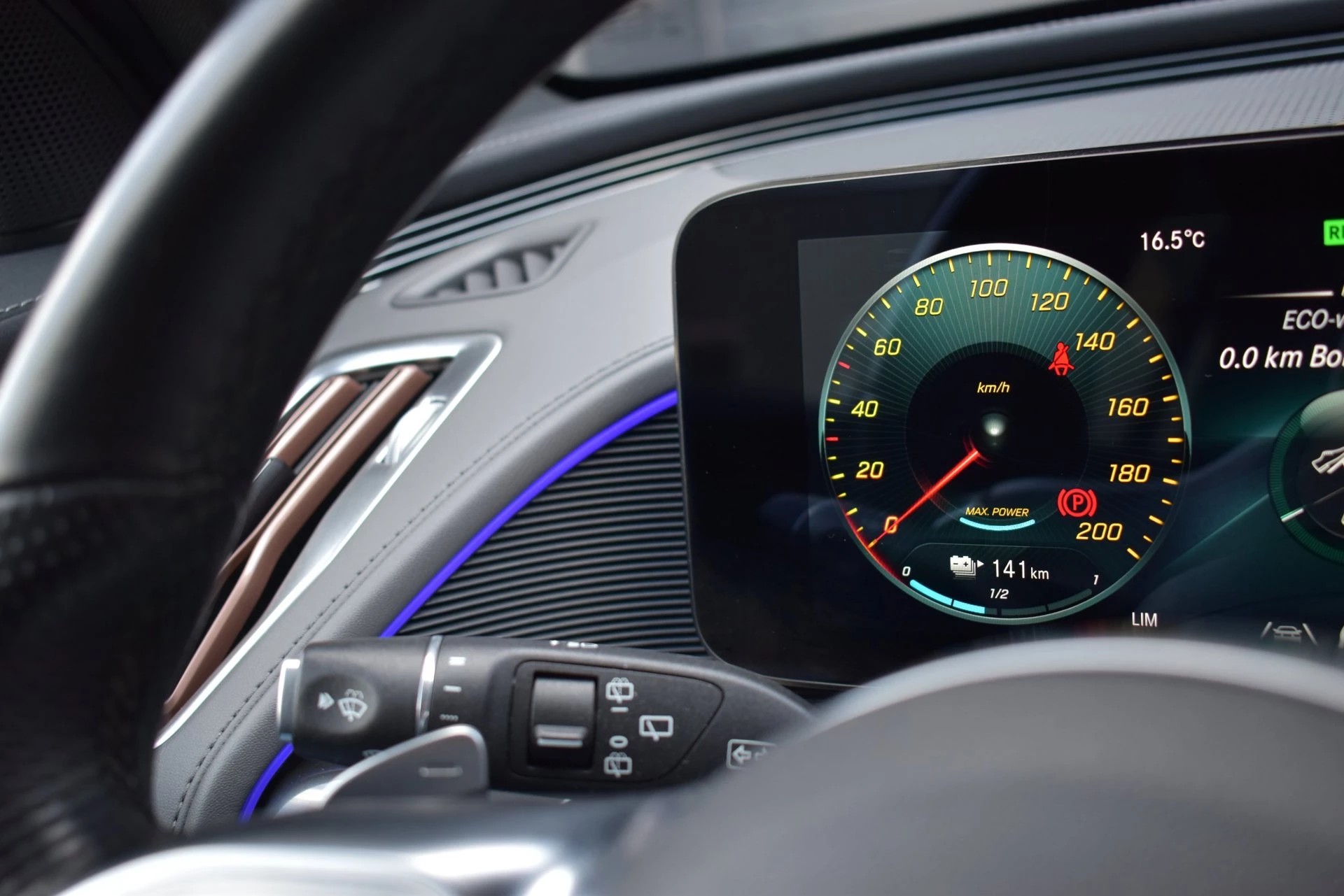 Hoofdafbeelding Mercedes-Benz EQC