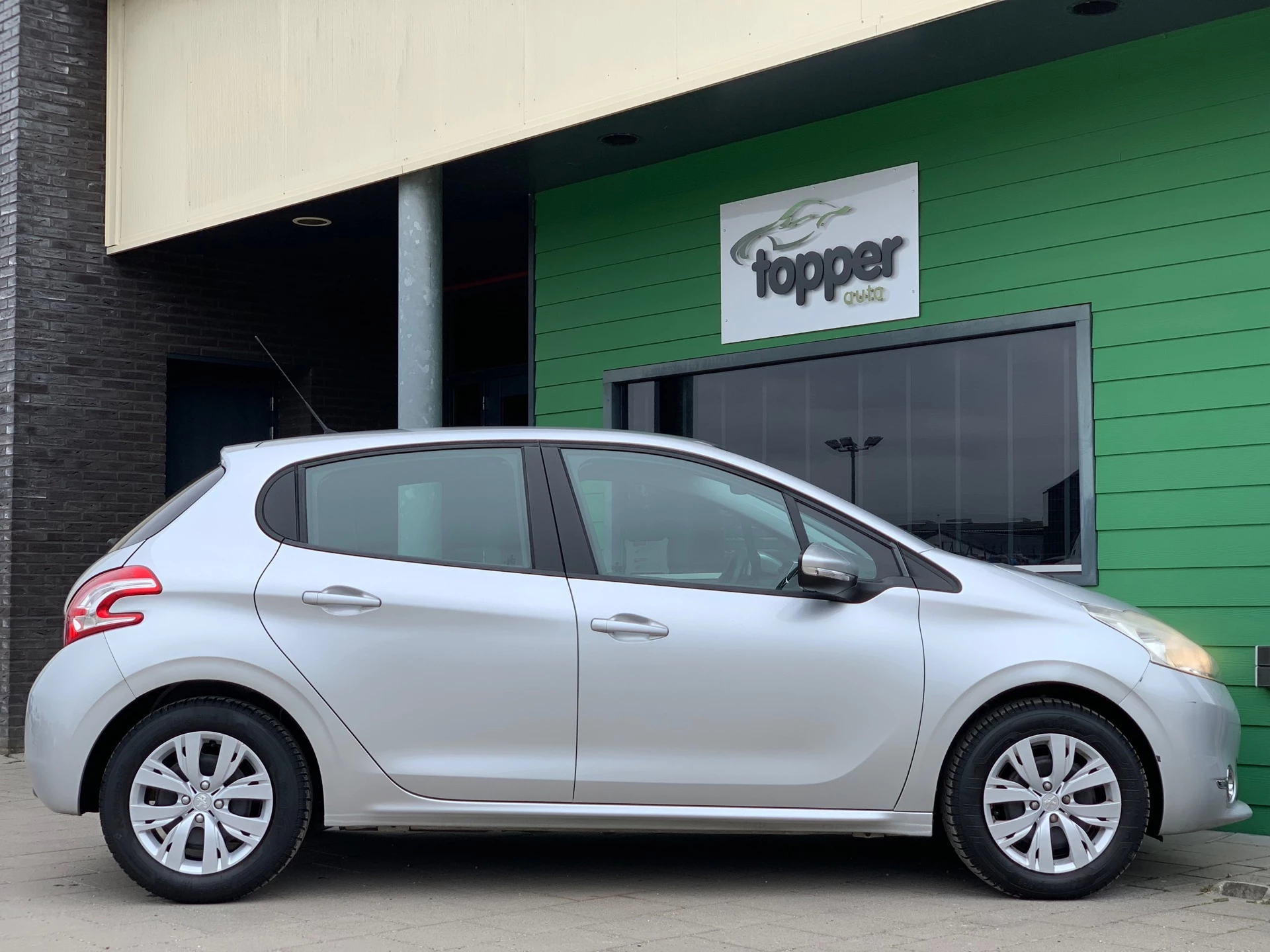 Hoofdafbeelding Peugeot 208