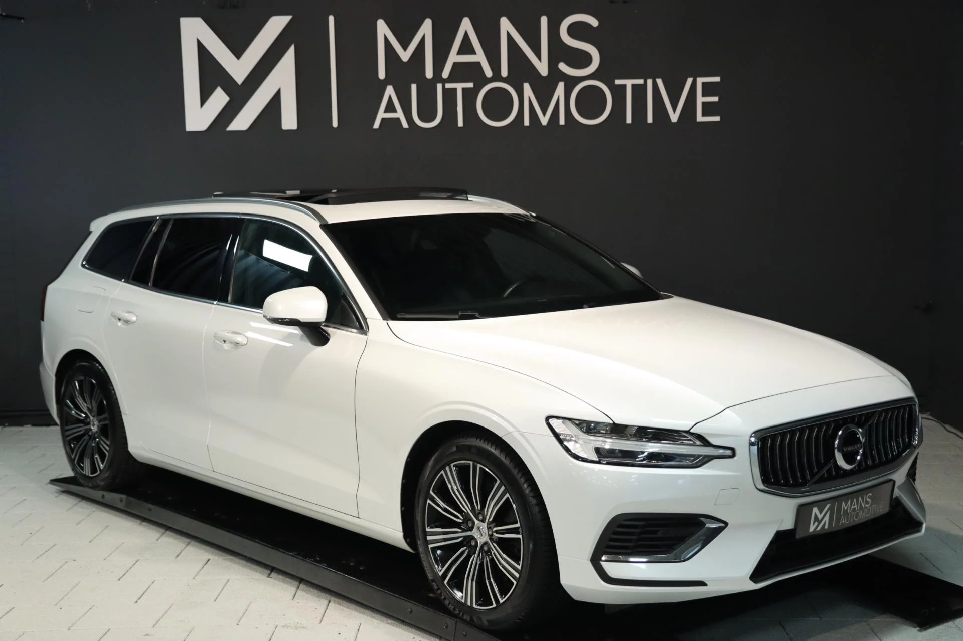 Hoofdafbeelding Volvo V60