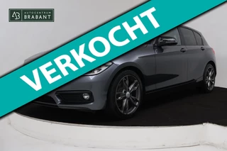 BMW 1-serie 118i Corporate Lease Executive Automaat (PANORAMADAK, NAVIGATIE, PARKEERSENSOREN)