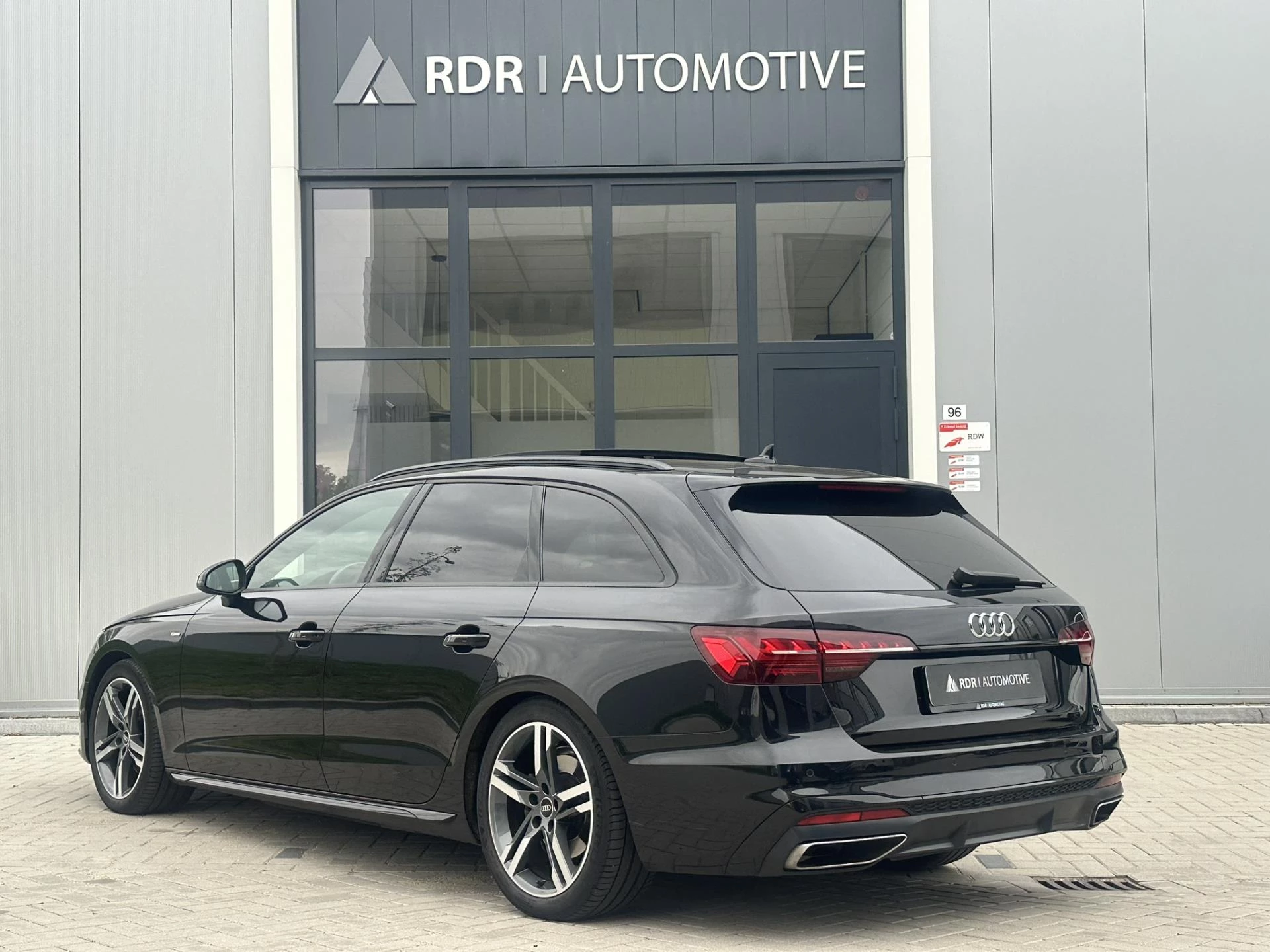 Hoofdafbeelding Audi A4