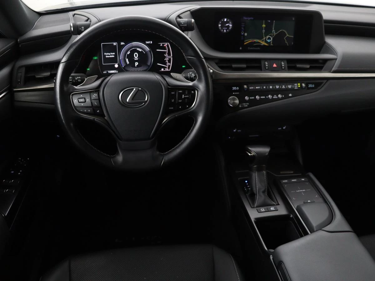 Hoofdafbeelding Lexus ES