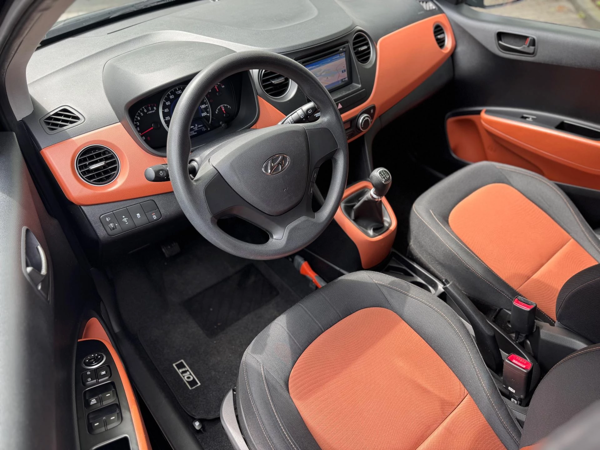 Hoofdafbeelding Hyundai i10