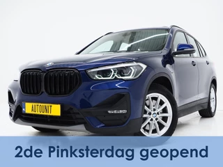 BMW X1 xDrive25e High Executive Shadow | Panoramadak | Head Up | Leder | Camera | Stoelverwarming | LED