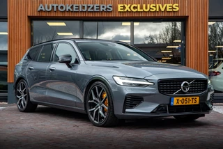 Hoofdafbeelding Volvo V60 Volvo V60 2.0 T8 AWD Polestar Engineered Panodak HUD Adapt. cruise Stuurverw. Camera