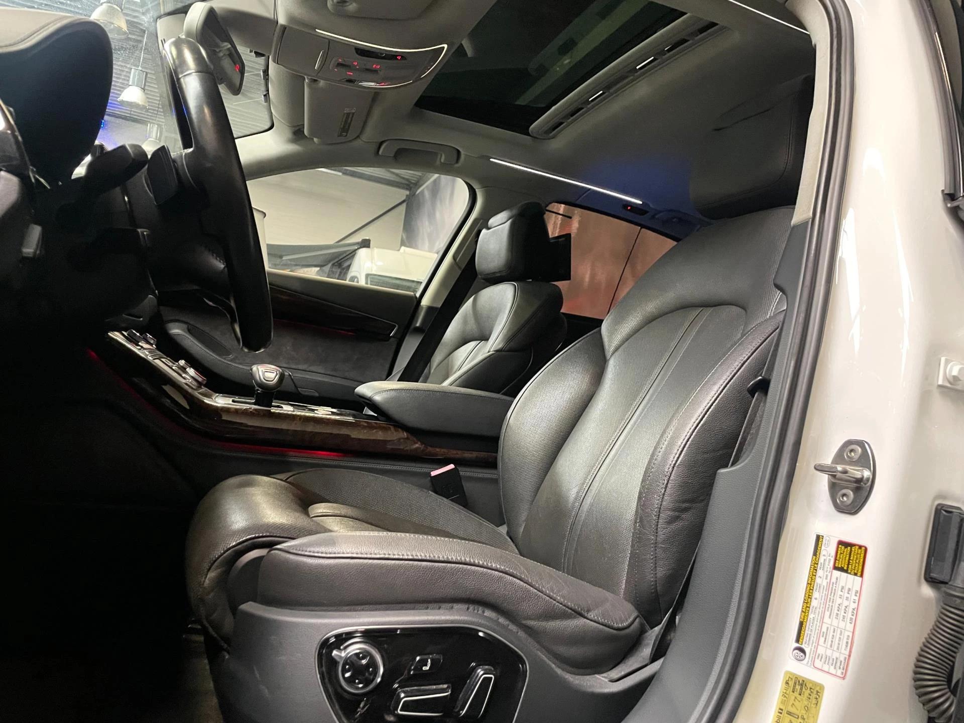 Hoofdafbeelding Audi A8