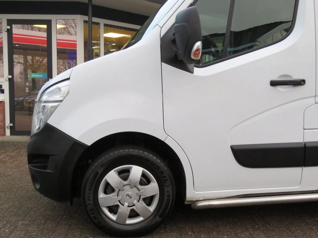 Hoofdafbeelding Nissan NV400