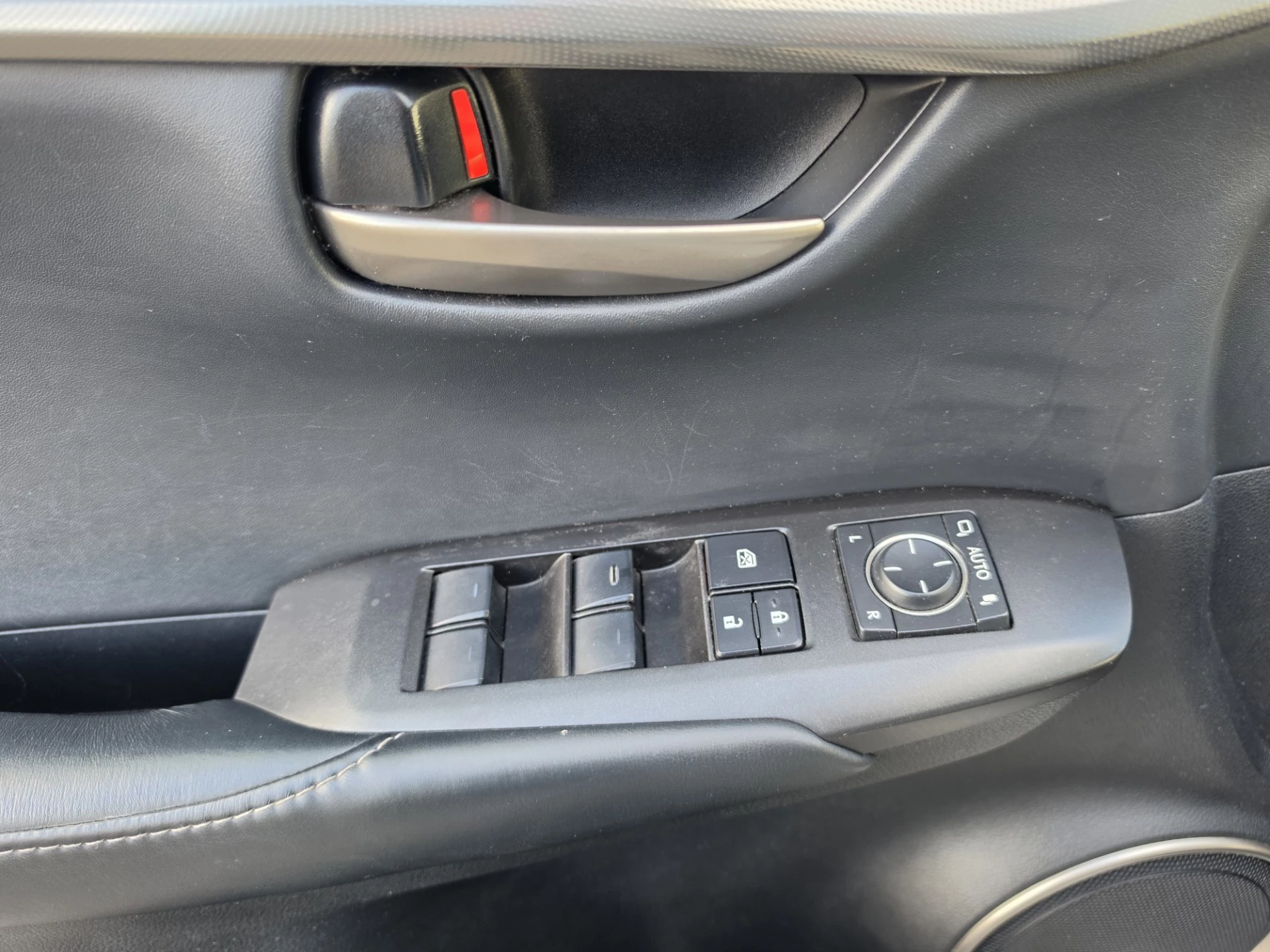 Hoofdafbeelding Lexus NX