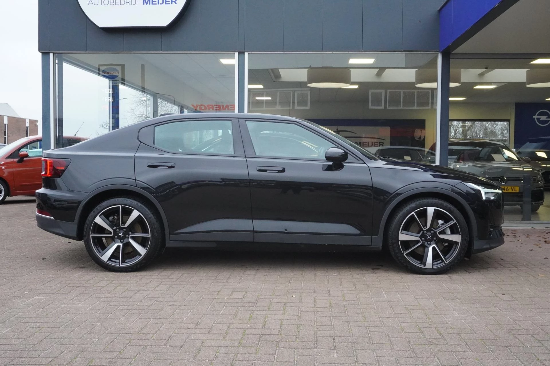 Hoofdafbeelding Polestar 2
