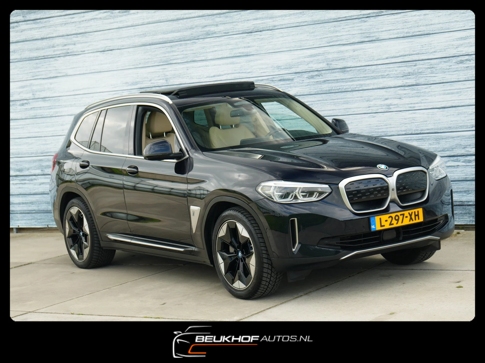 Hoofdafbeelding BMW iX3