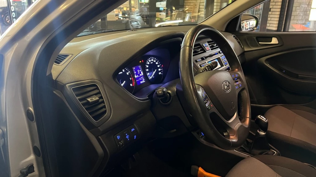 Hoofdafbeelding Hyundai i20
