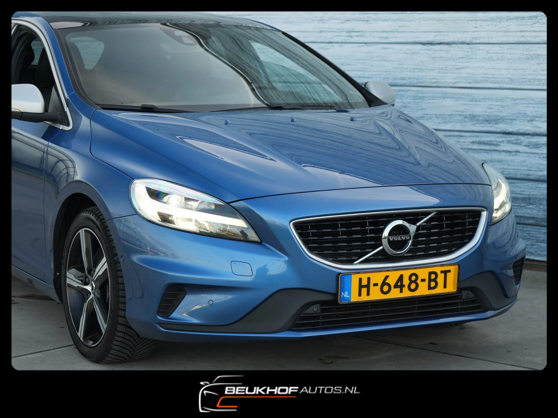 Hoofdafbeelding Volvo V40
