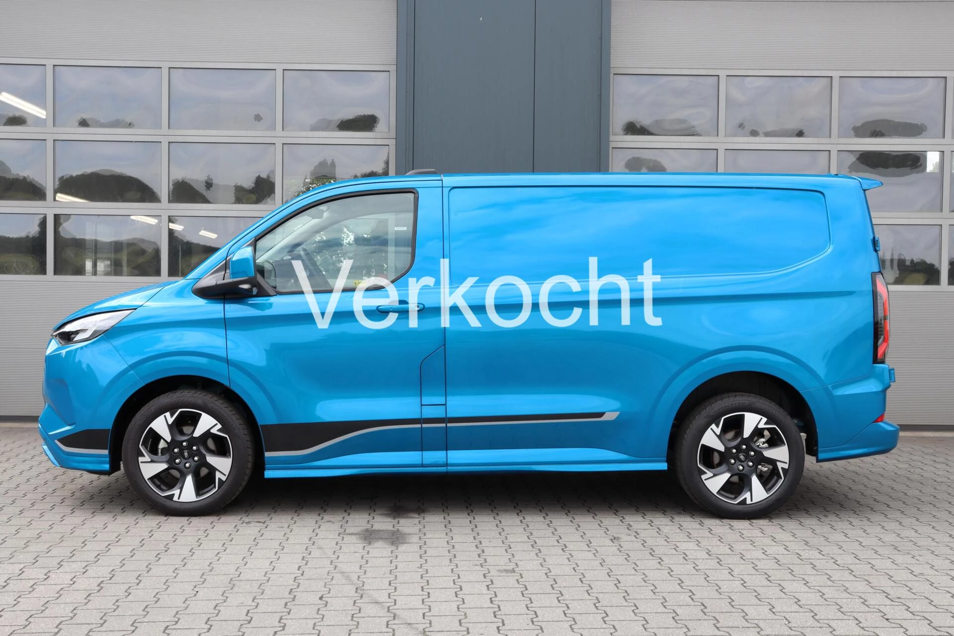 Hoofdafbeelding Ford E-Transit Custom