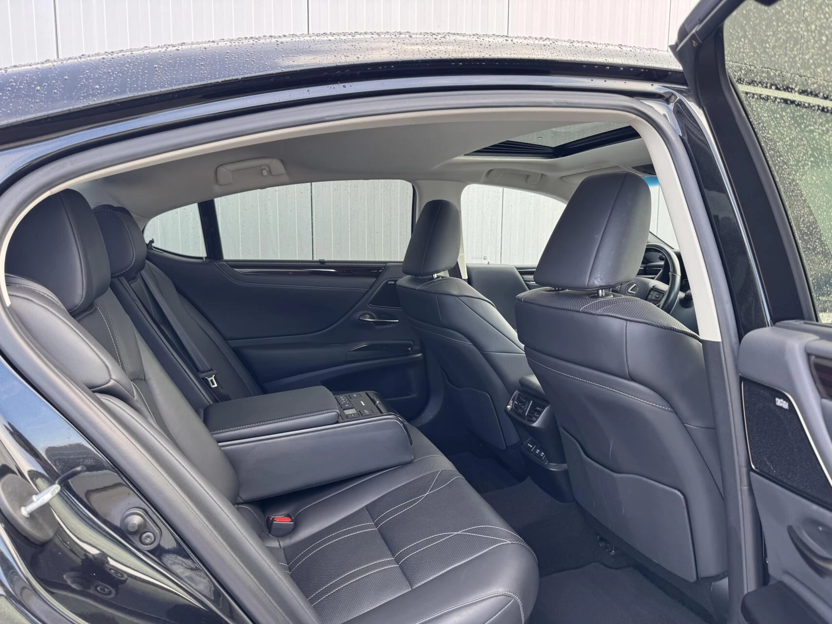 Hoofdafbeelding Lexus ES