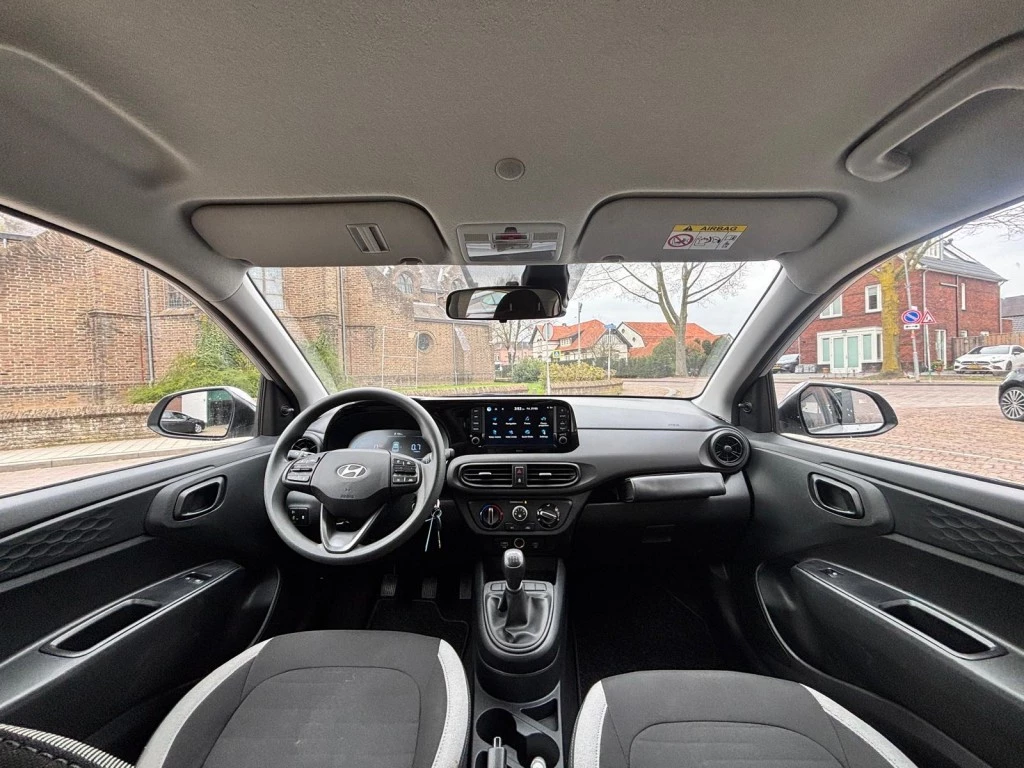 Hoofdafbeelding Hyundai i10