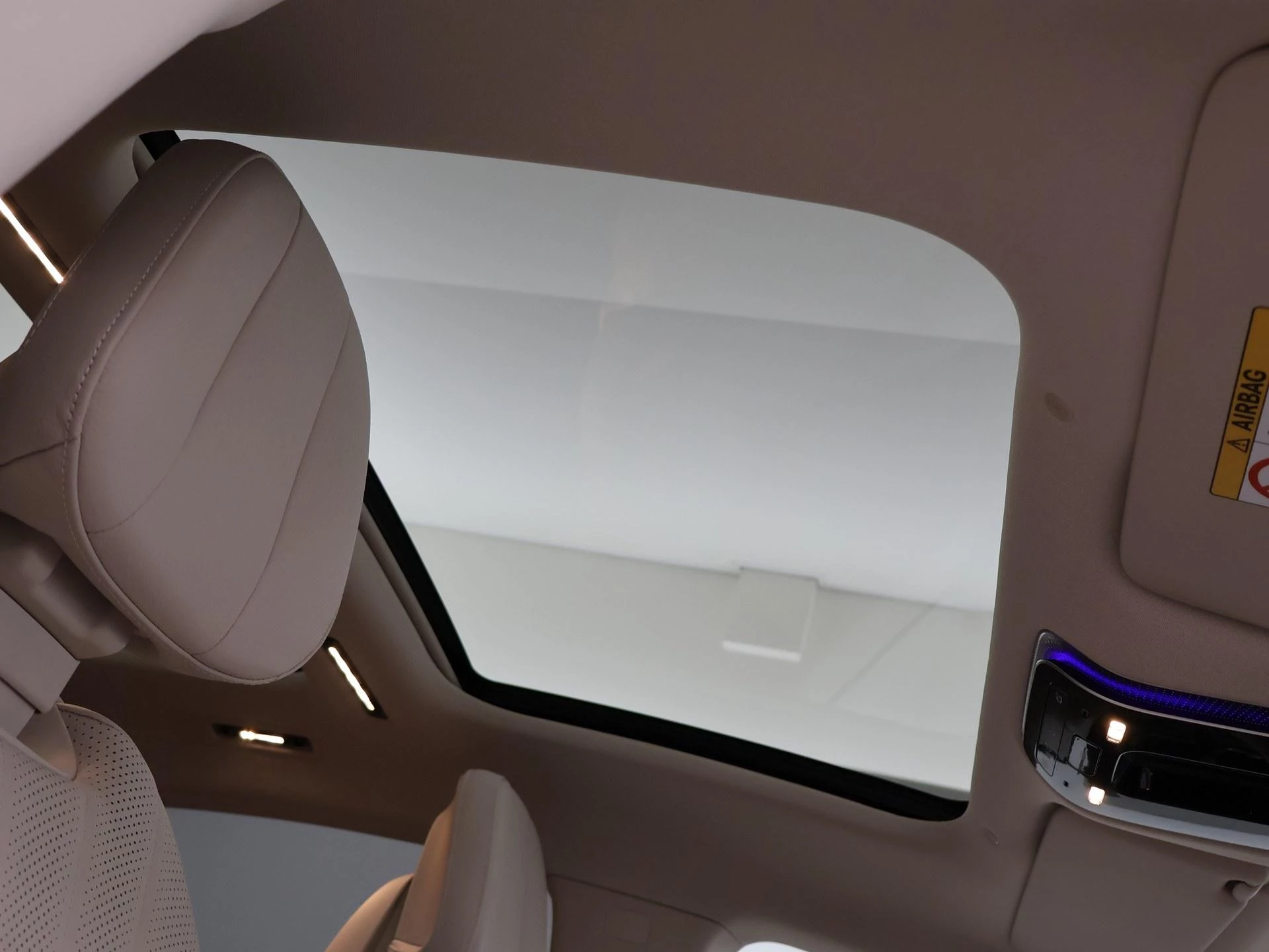 Hoofdafbeelding Mercedes-Benz EQS