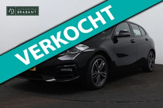 BMW 1-serie 118i Executive Edition SportLine (1e Eig, NL-auto, DealeronderH, Navi Prof, Apple Carplay, PDC V+A, Cruise Con, Etc)