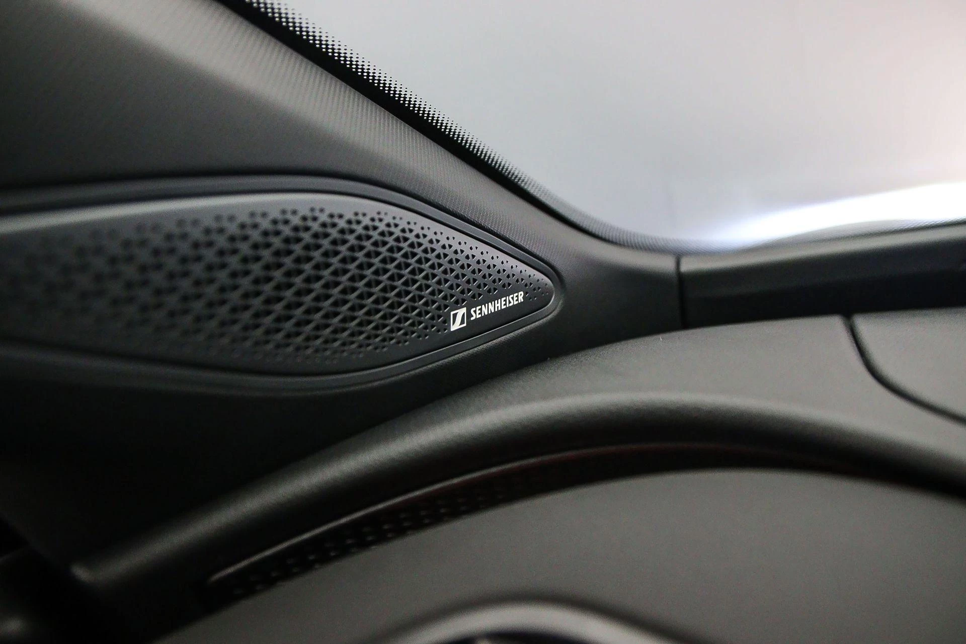 Hoofdafbeelding CUPRA Tavascan