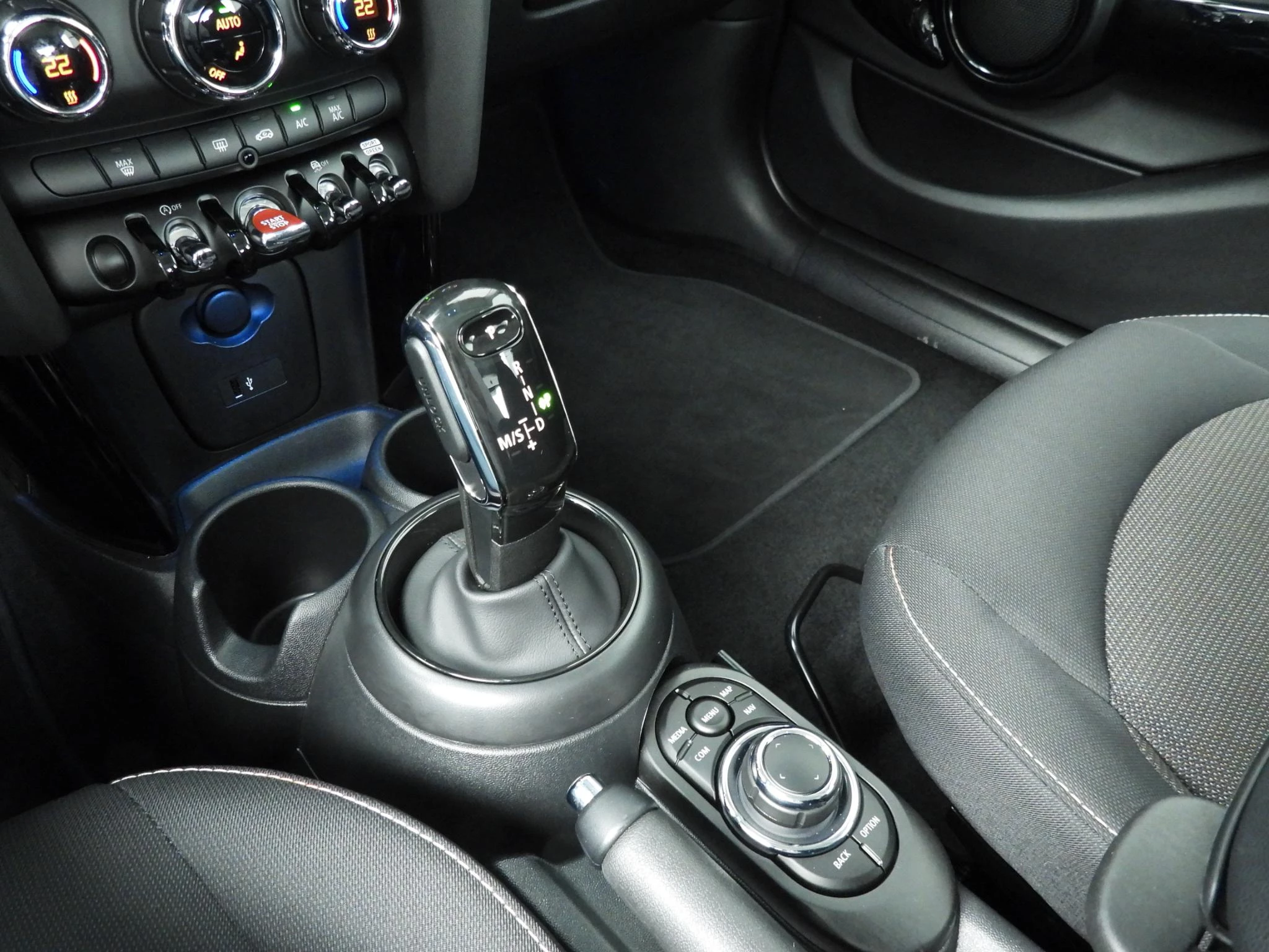 Hoofdafbeelding MINI 5-deurs