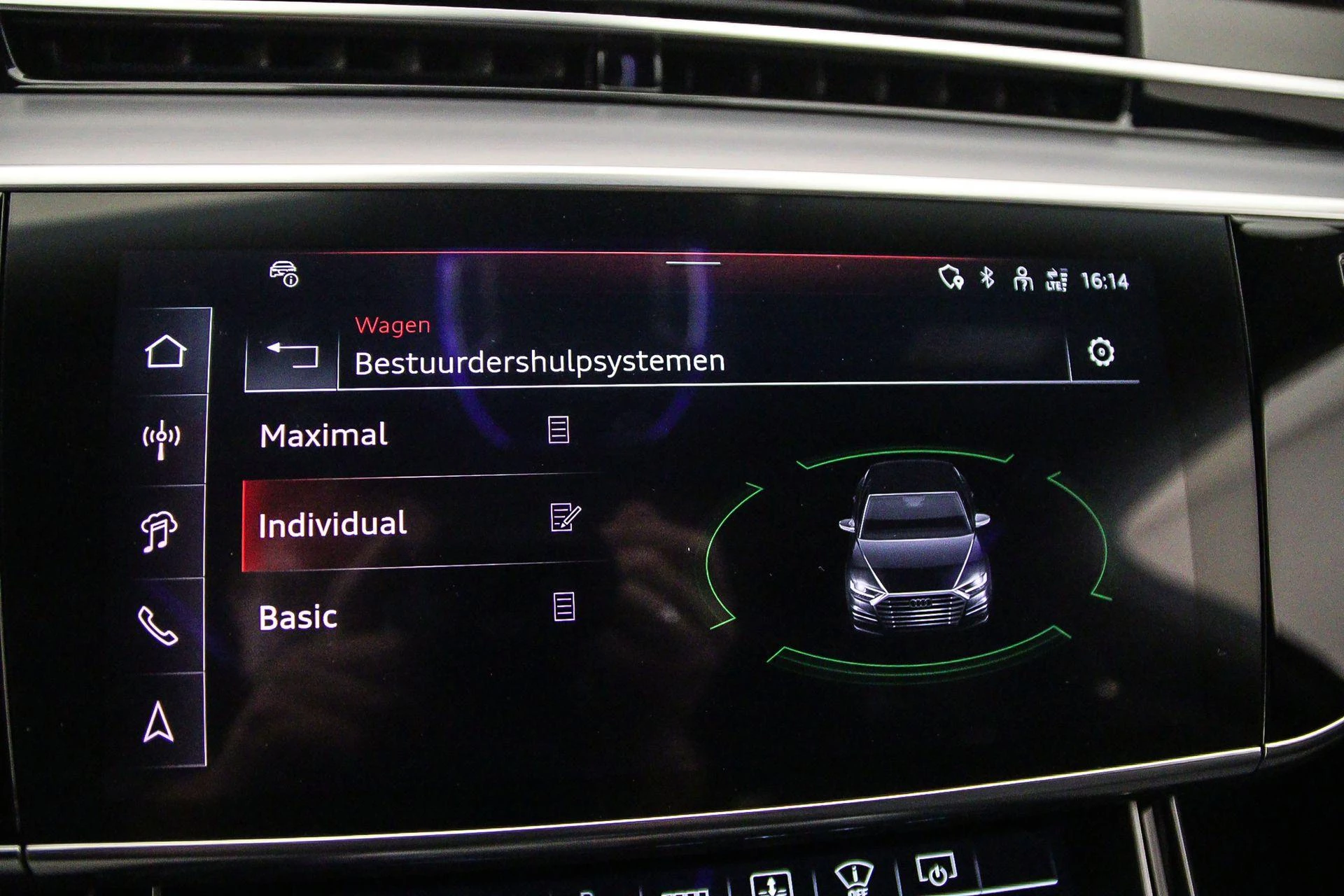 Hoofdafbeelding Audi A8