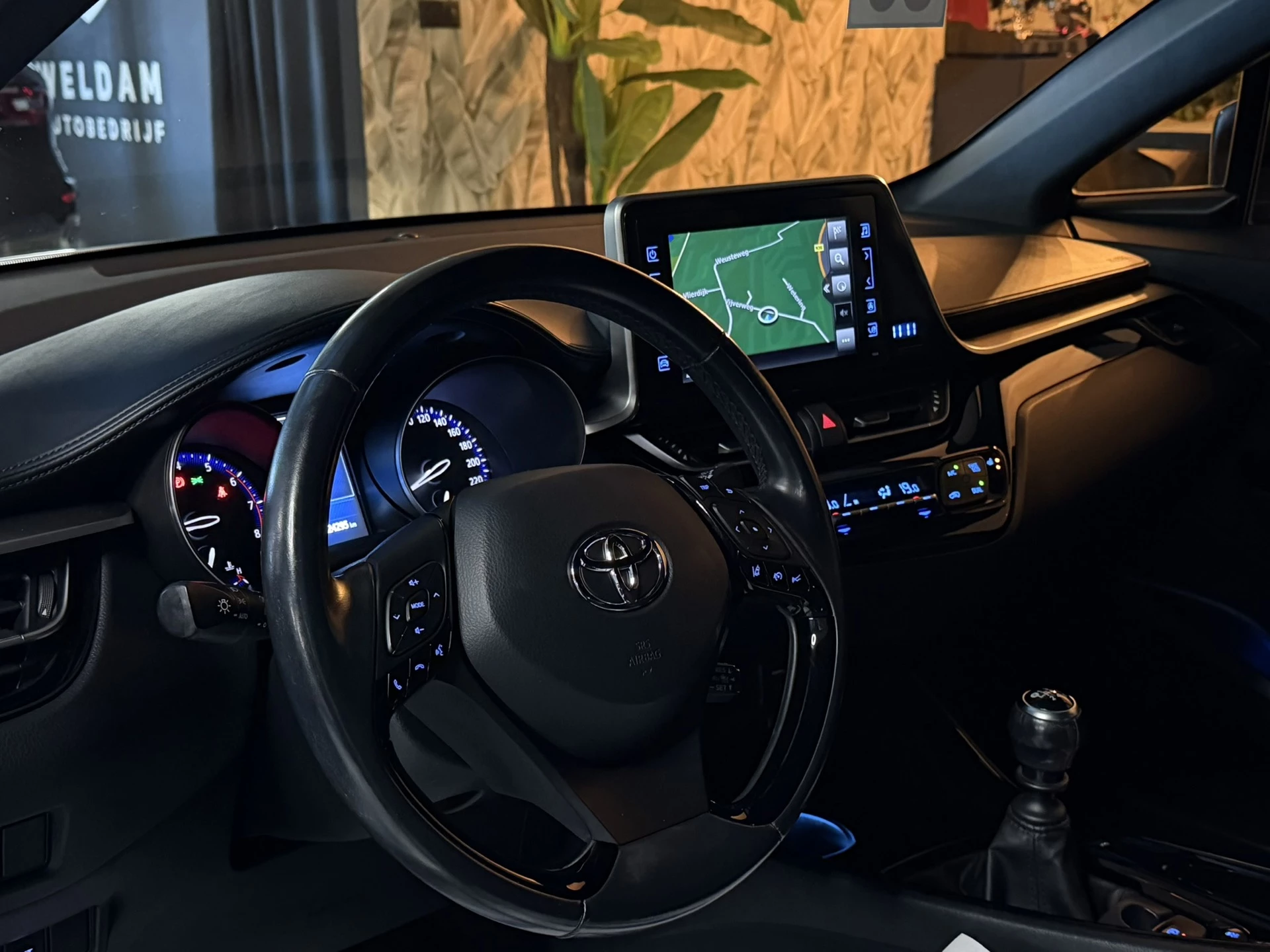 Hoofdafbeelding Toyota C-HR