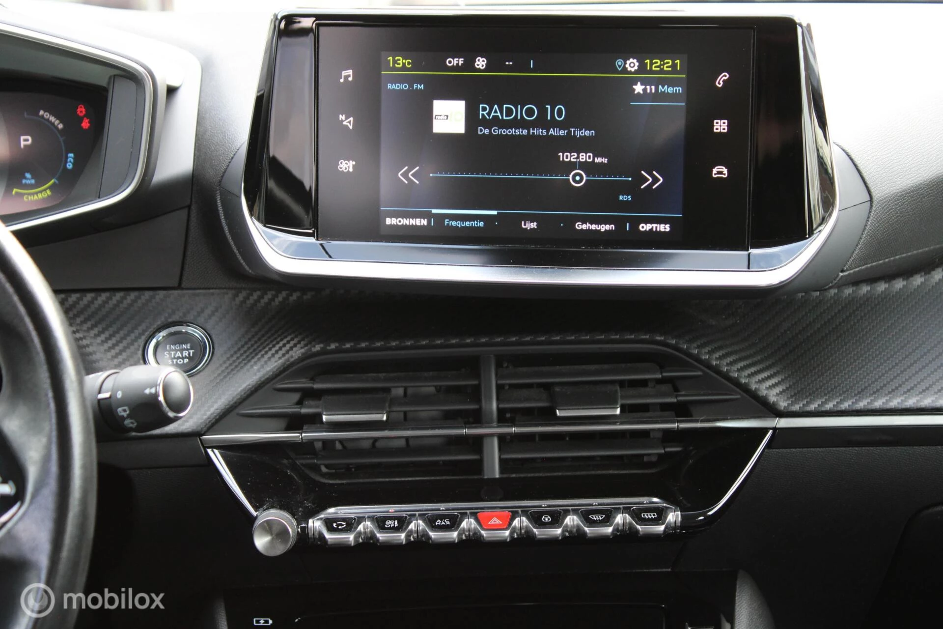 Hoofdafbeelding Peugeot e-208