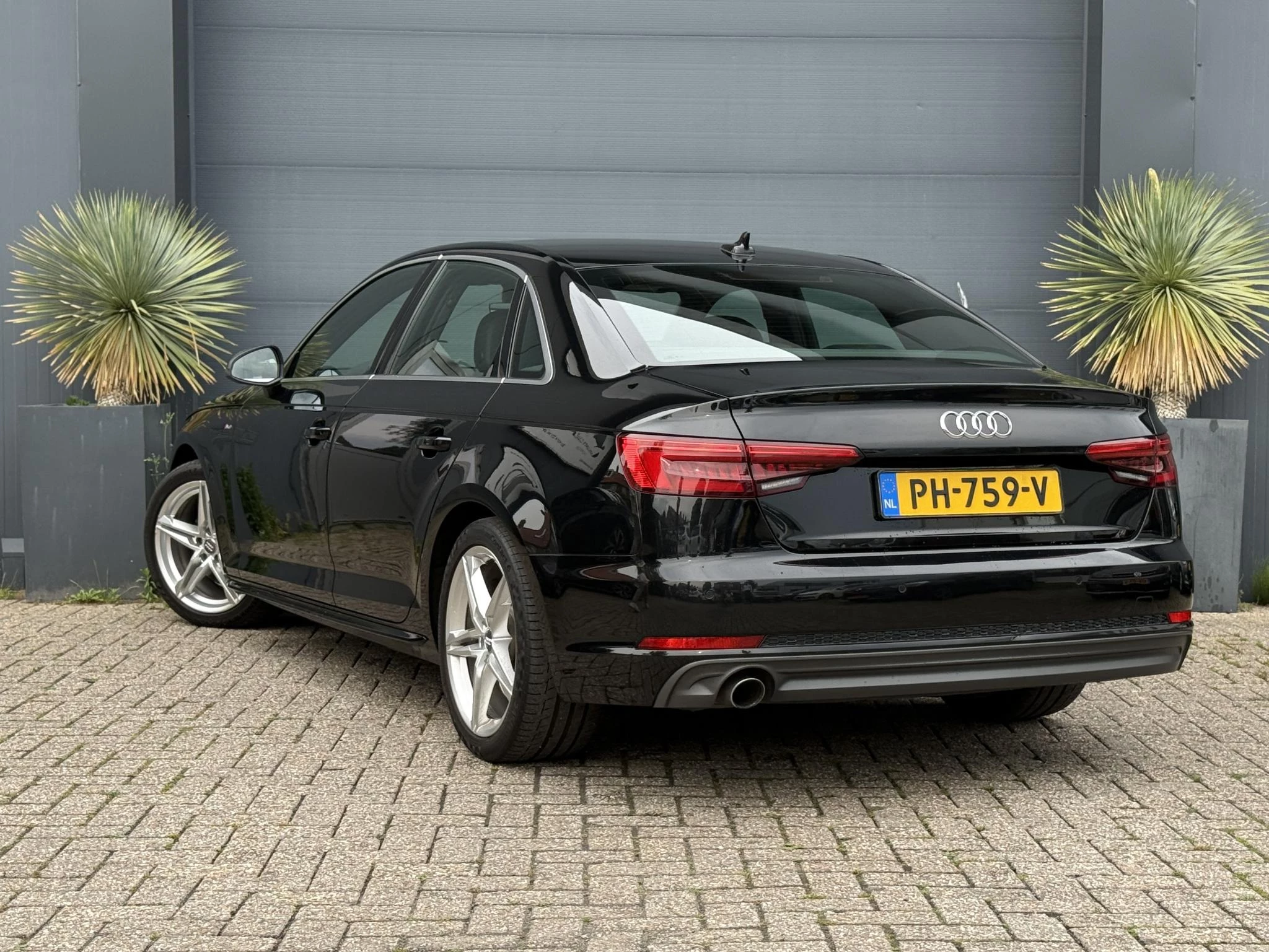 Hoofdafbeelding Audi A4