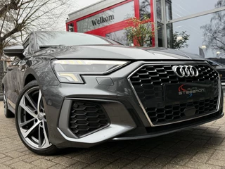 Audi A3 Limousine 35 TFSI AUT. *!* 2x S-LINE *!* CARPLAY/ NAVI/ RADAR/ 18 INCH/ LED/ LEDER *!*