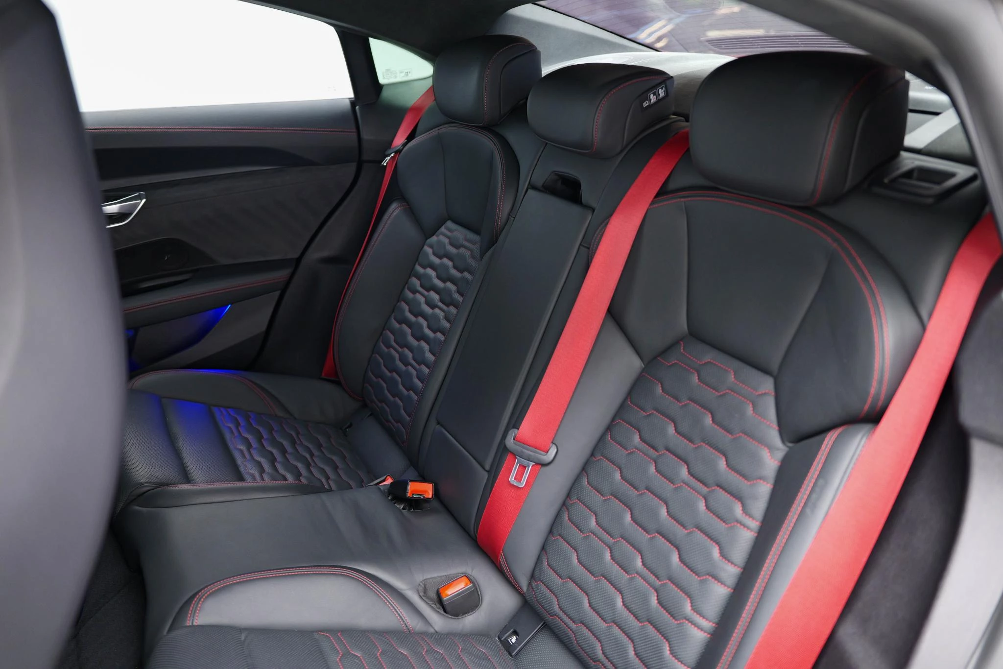 Hoofdafbeelding Audi e-tron GT