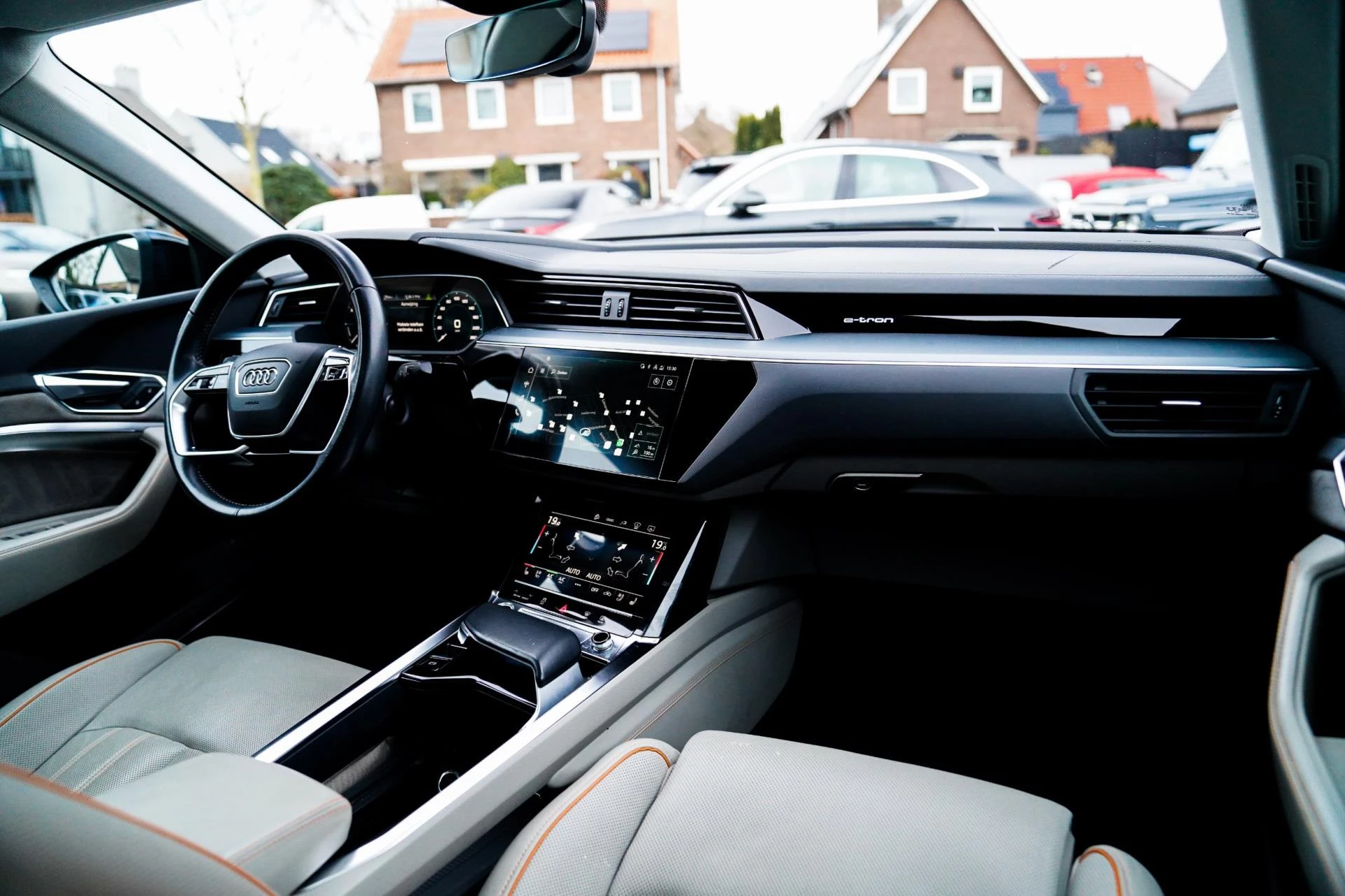 Hoofdafbeelding Audi e-tron