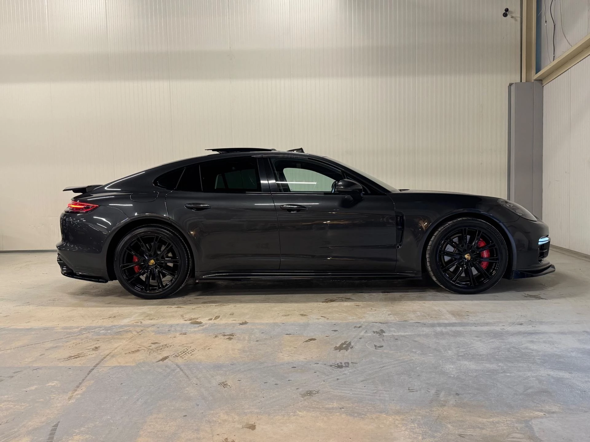 Hoofdafbeelding Porsche Panamera