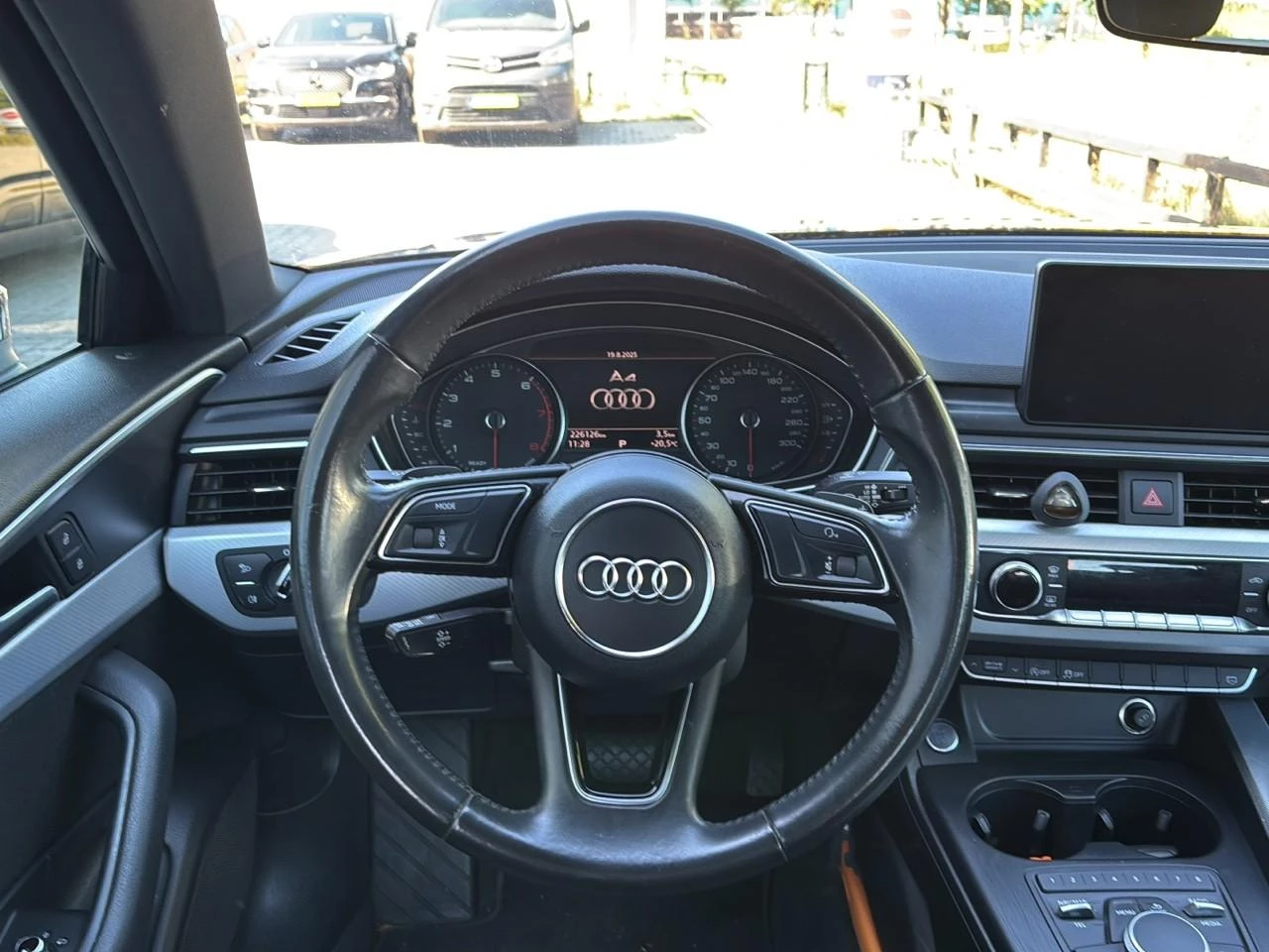 Hoofdafbeelding Audi A4
