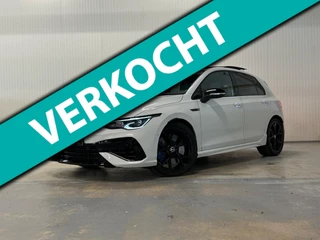 Volkswagen Golf 2.0 TSI R 4Motion | AKRAPOVIC | IQ LIGHTS | HARMAN KARDON | PANO