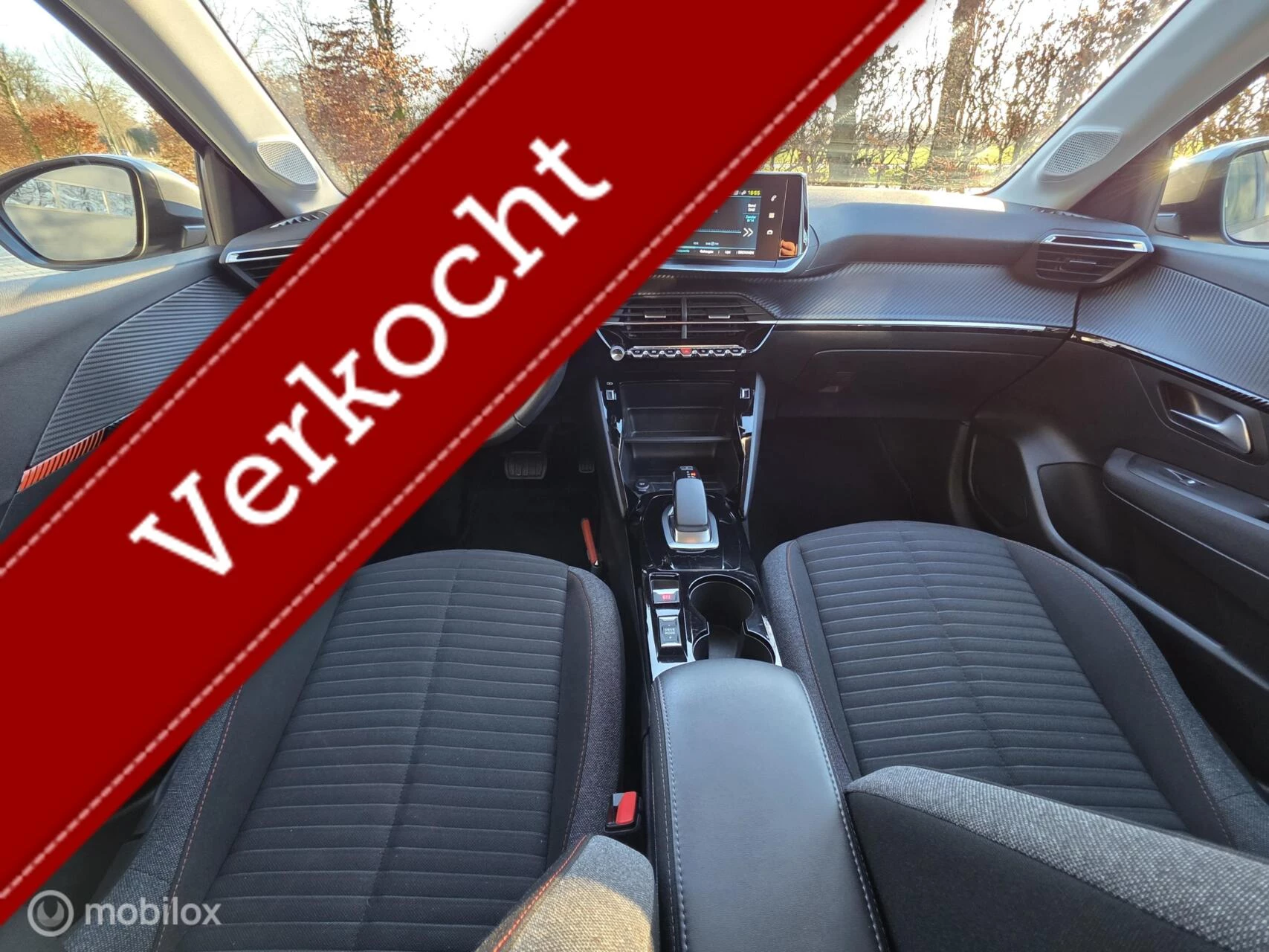 Hoofdafbeelding Peugeot e-208