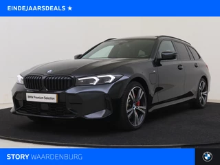 BMW 3 Serie Touring 320e M Sport Automaat / Panoramadak / Adaptieve LED / Sportstoelen / Parking Assistant / Driving Assistant Professional / Stuurverwarming