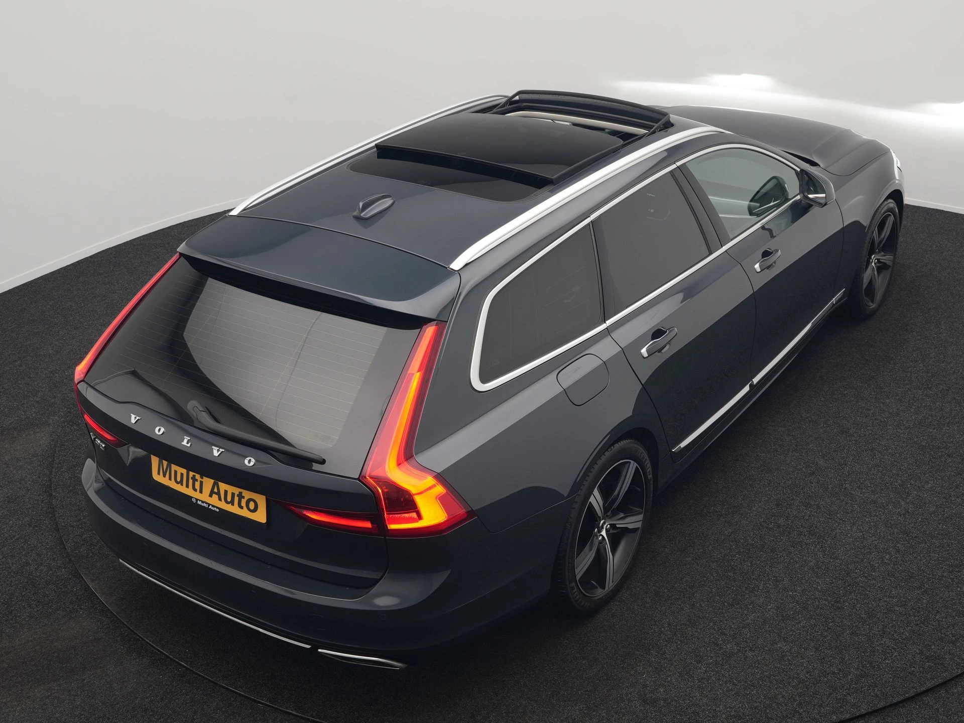 Hoofdafbeelding Volvo V90