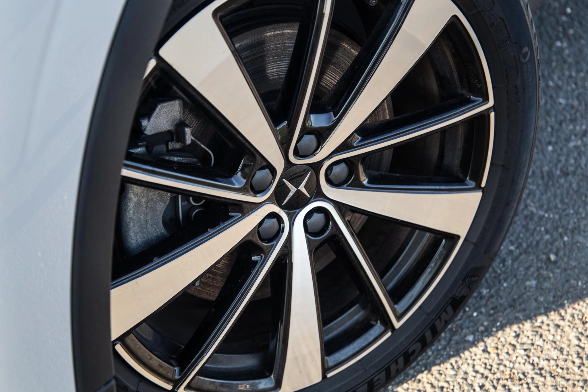 Hoofdafbeelding Polestar 2