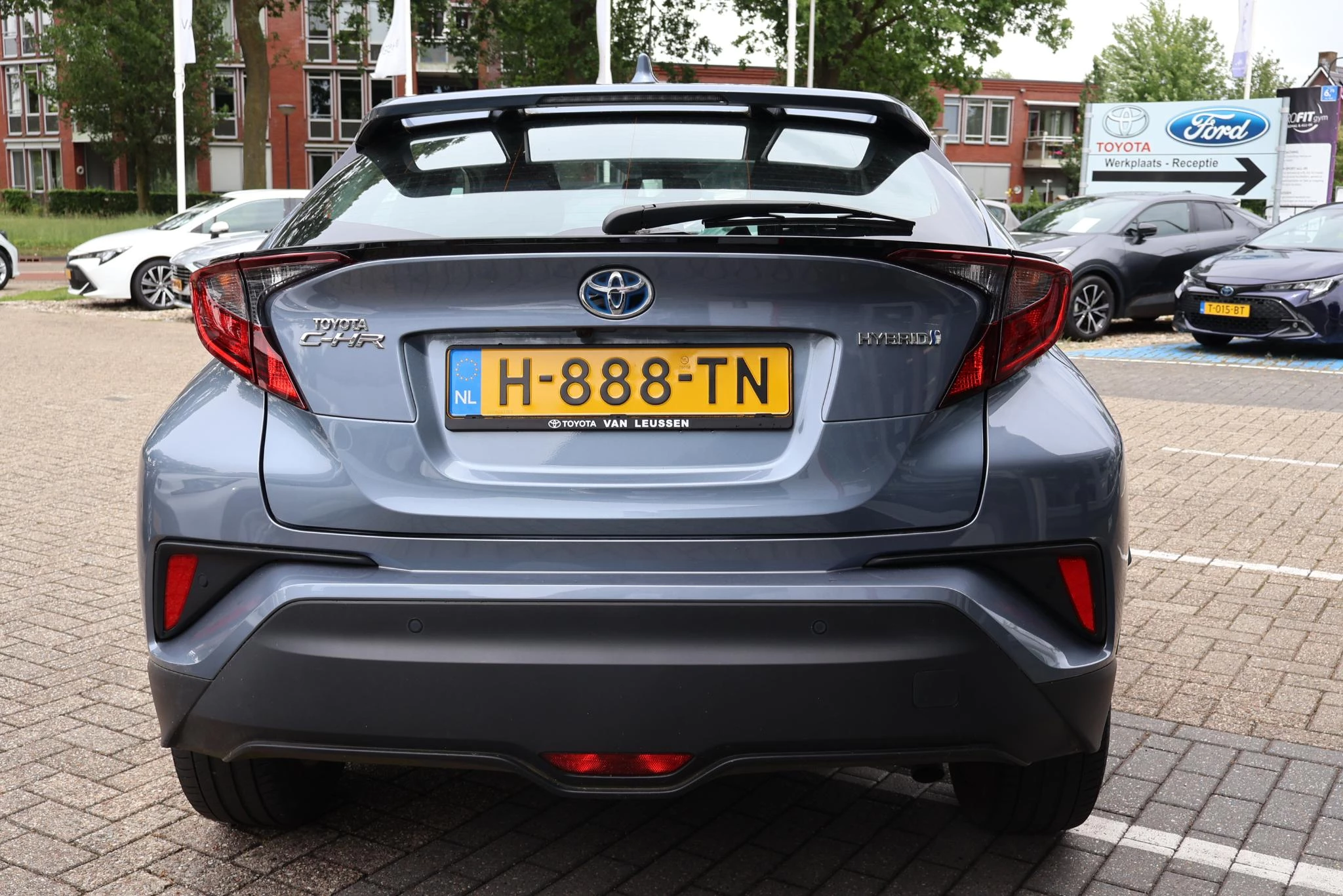 Hoofdafbeelding Toyota C-HR