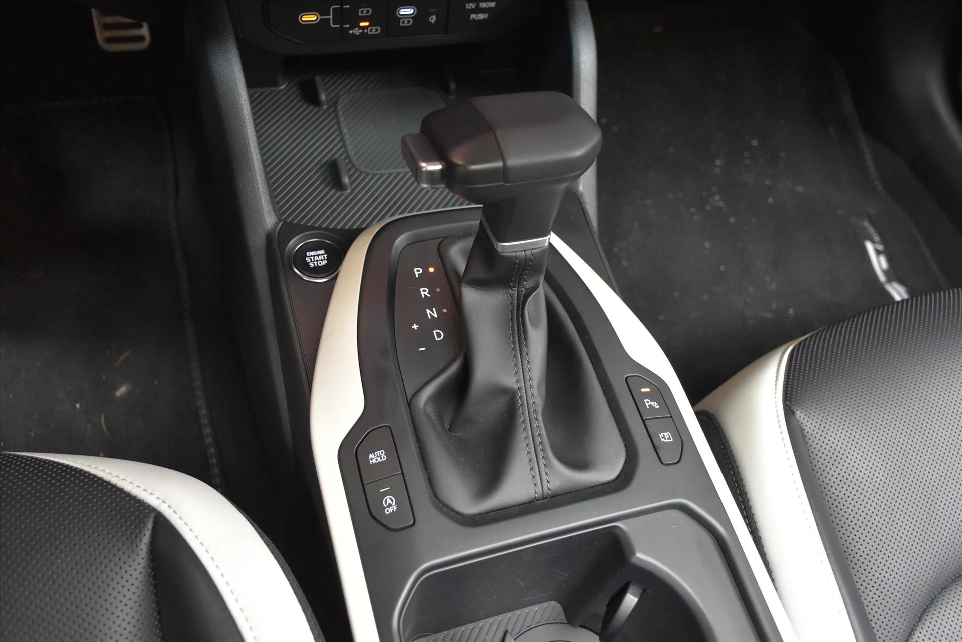 Hoofdafbeelding Kia K4