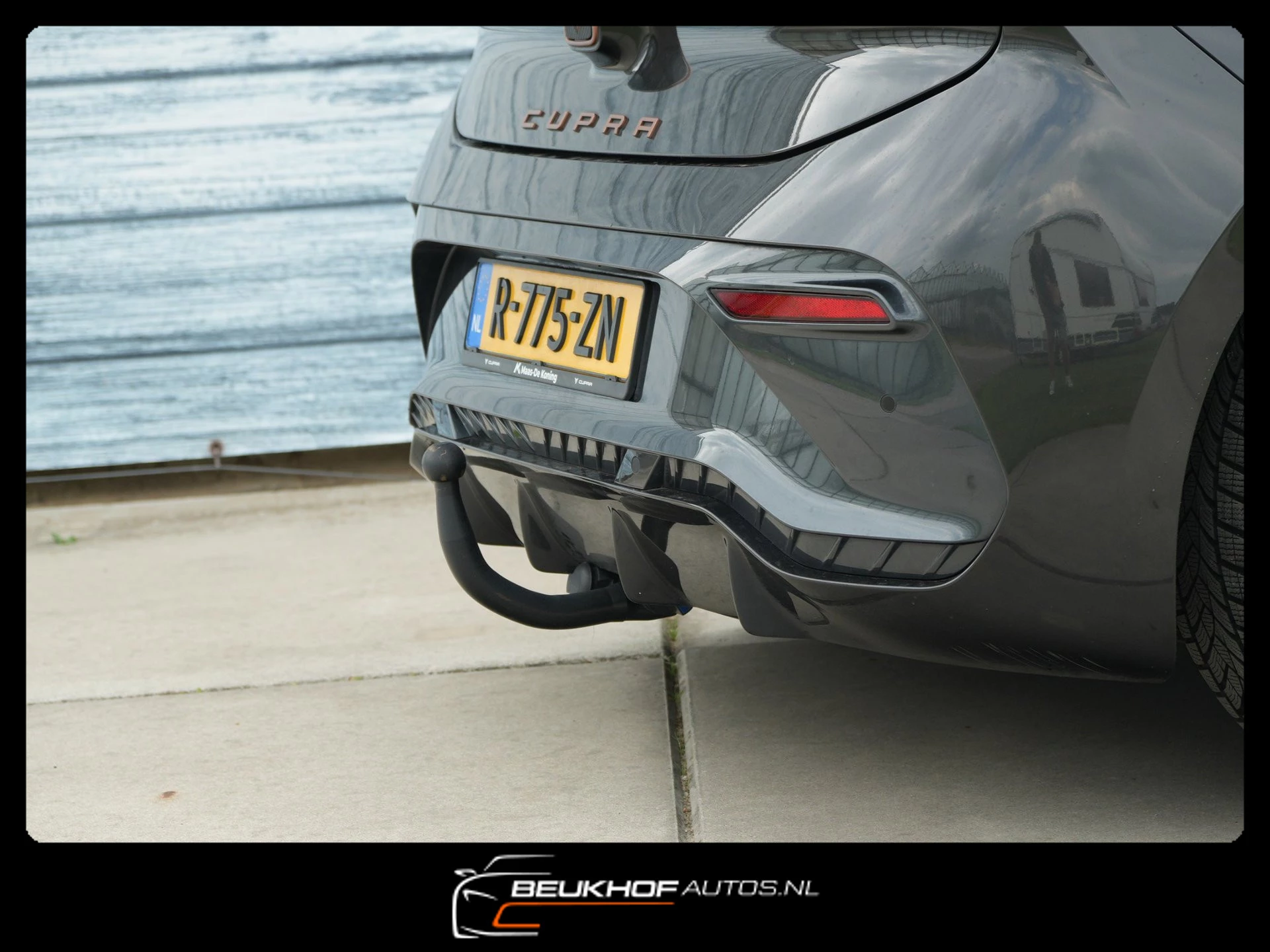 Hoofdafbeelding CUPRA Born