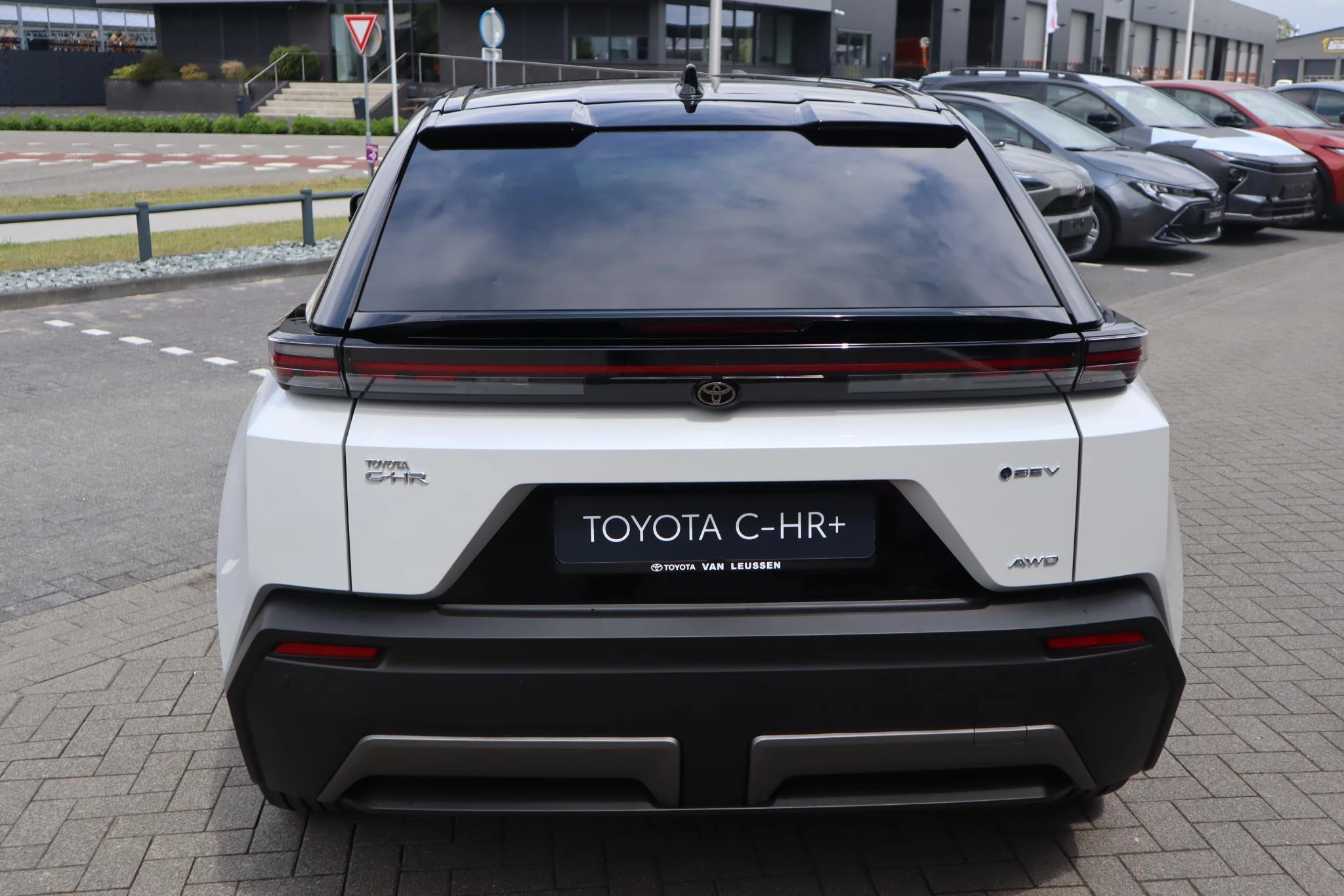 Hoofdafbeelding Toyota C-HR+