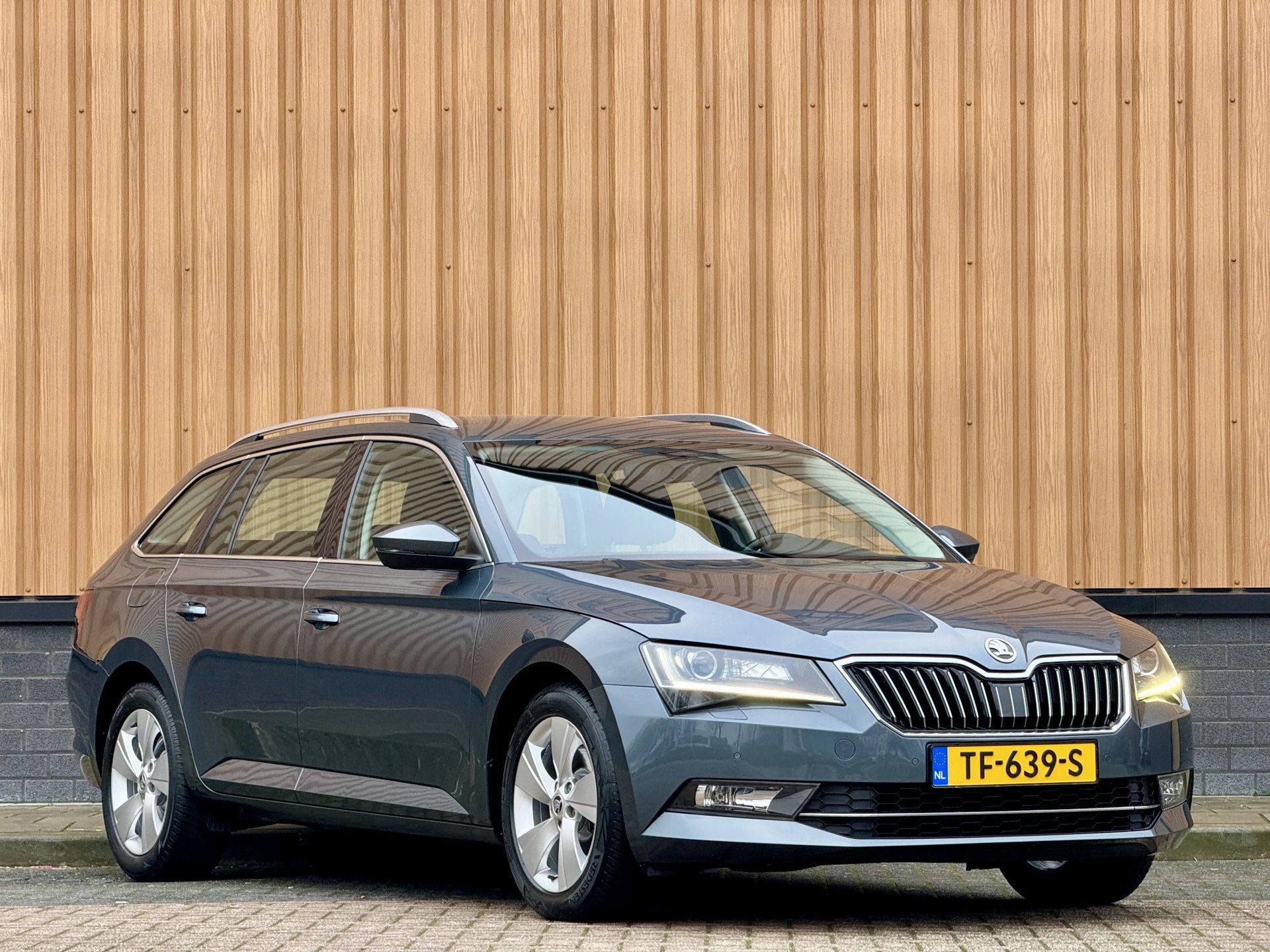 Hoofdafbeelding Škoda Superb