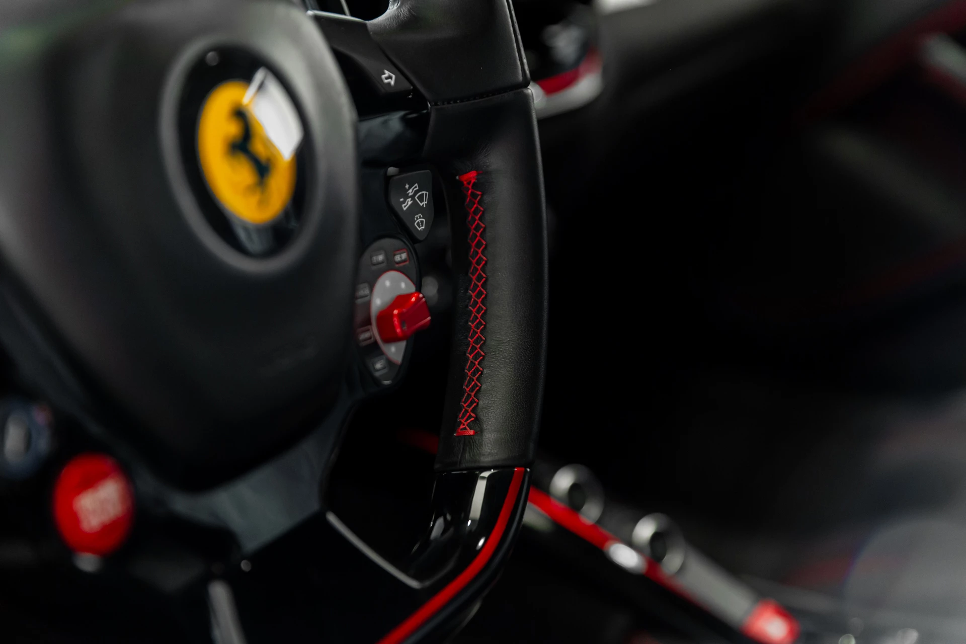 Hoofdafbeelding Ferrari F12