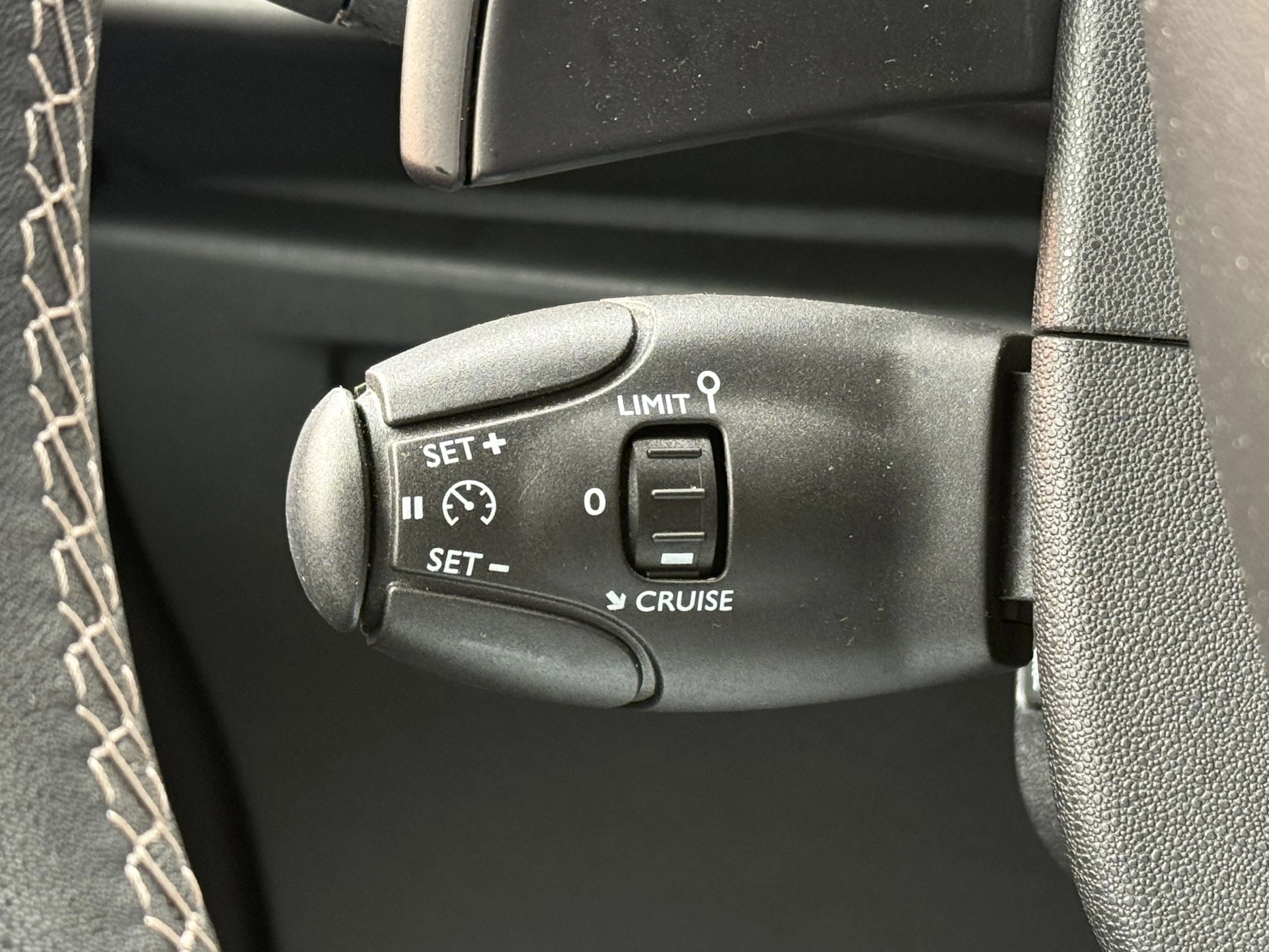 Hoofdafbeelding DS DS 3