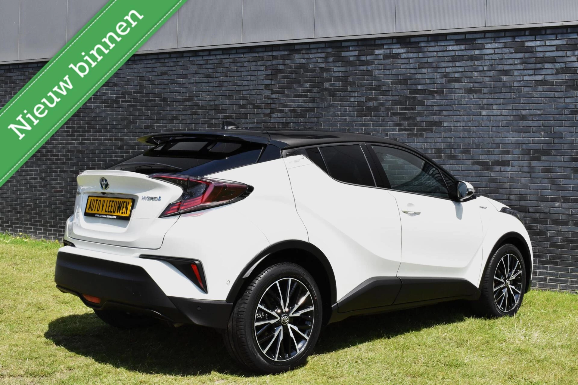 Hoofdafbeelding Toyota C-HR