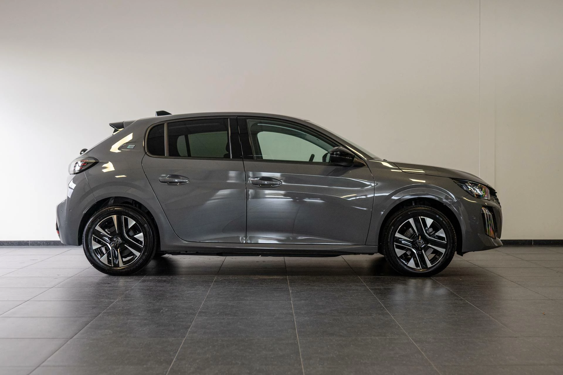 Hoofdafbeelding Peugeot e-208