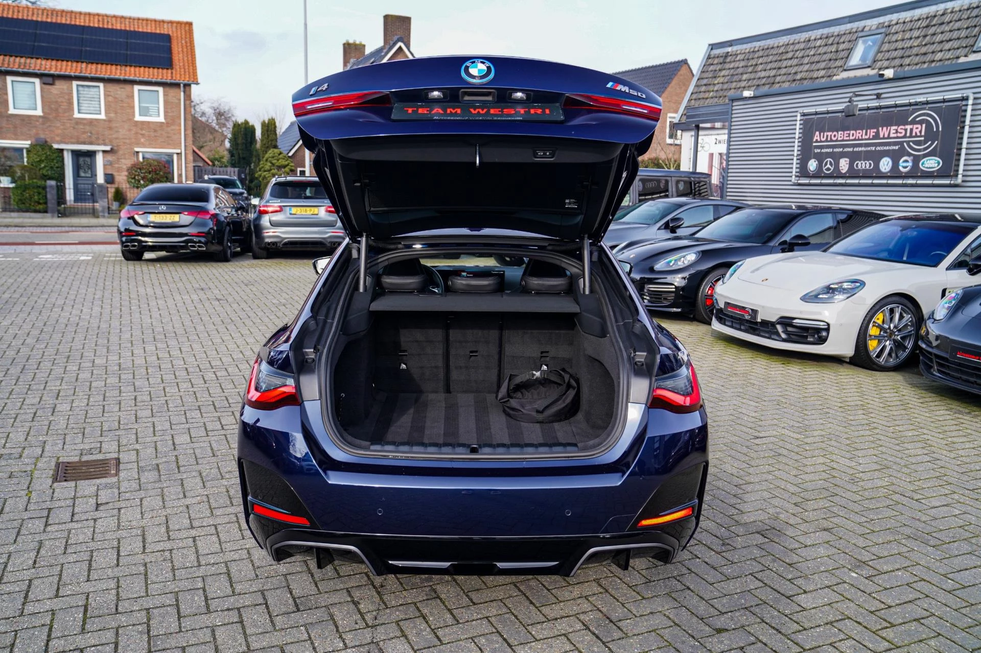 Hoofdafbeelding BMW i4
