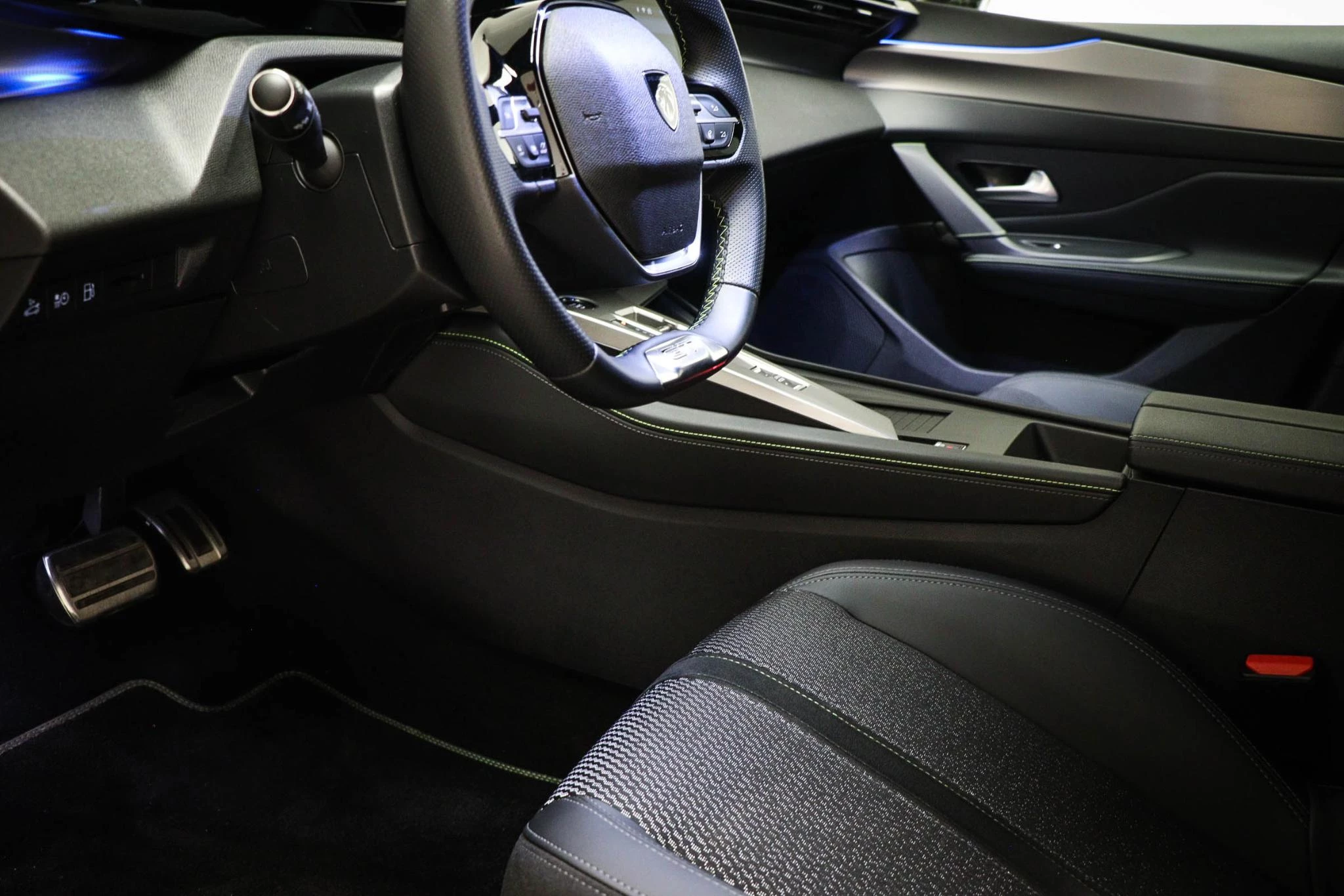 Hoofdafbeelding Peugeot 408